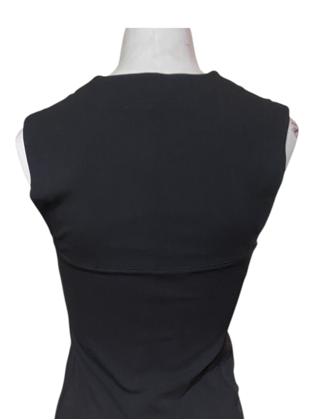 James Perse V-Neck Sheath / High Twist Ponte Dress WHPT 6378 Sz 1
(Size 2-4) - Picture 6 of 12